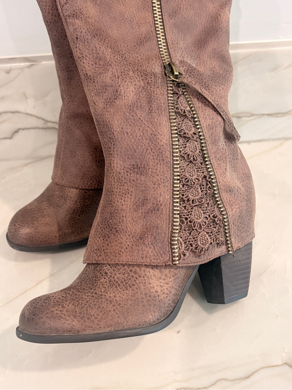 Women's Brown Knee-High Zip Boots - Picture 4 of 10